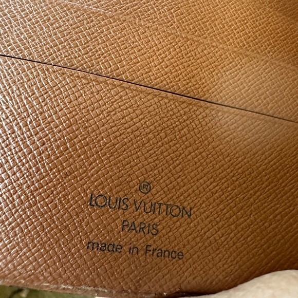 LV bifold wallet - Picture 14 of 16